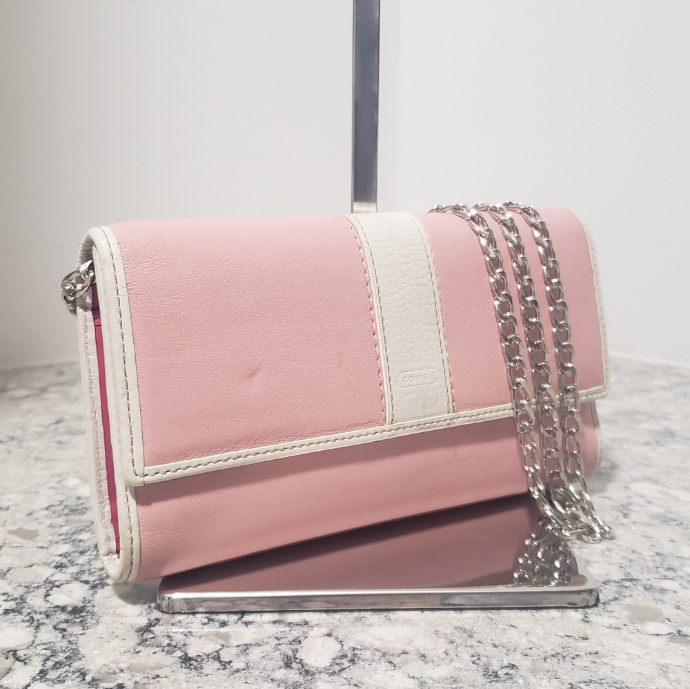 Coach Pink and White Leather Chain Wallet - Picture 2 of 12